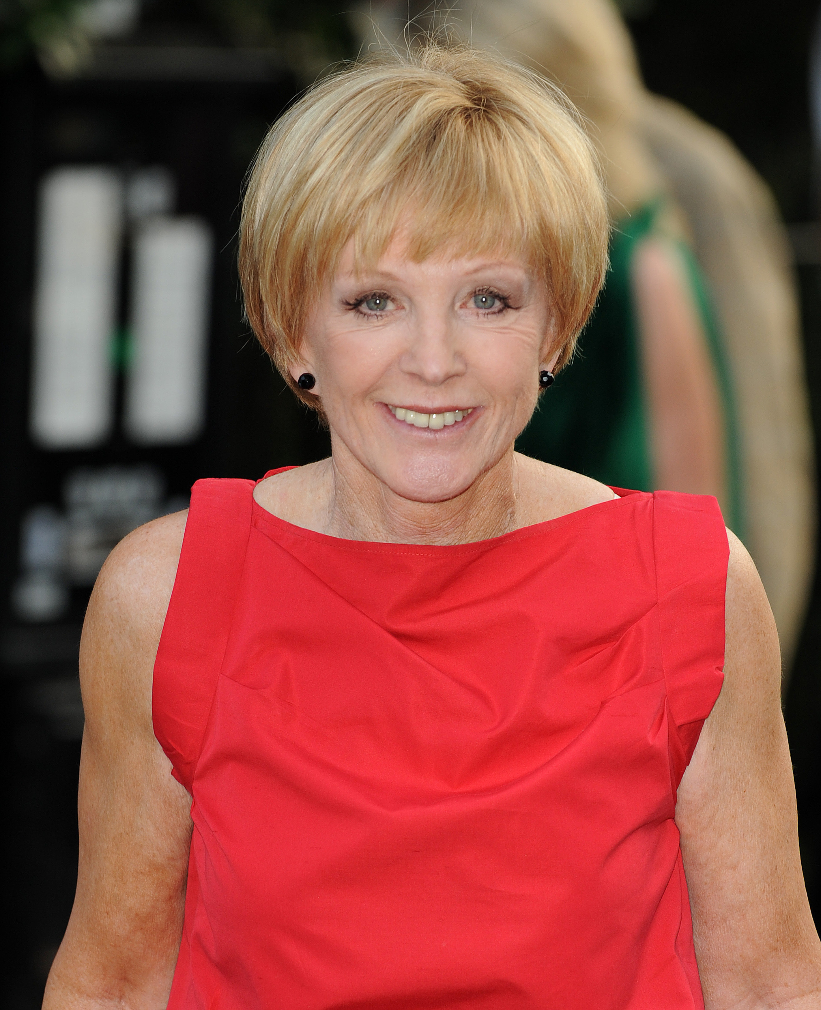<strong>Anne Robinson</strong>