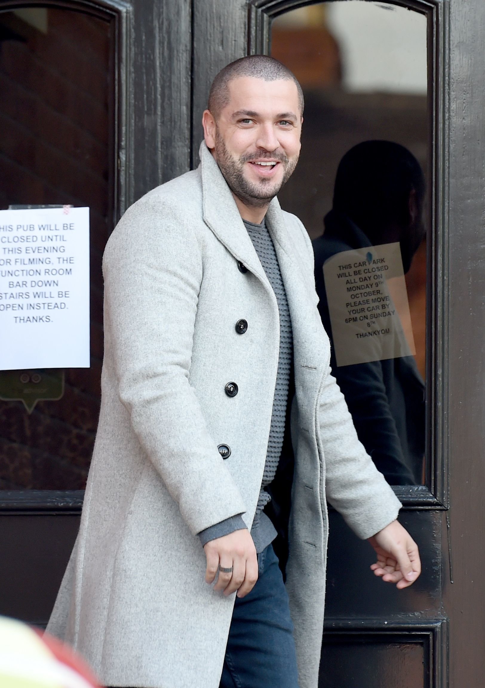 <strong>Shayne Ward on the set of 'Coronation Street'</strong>