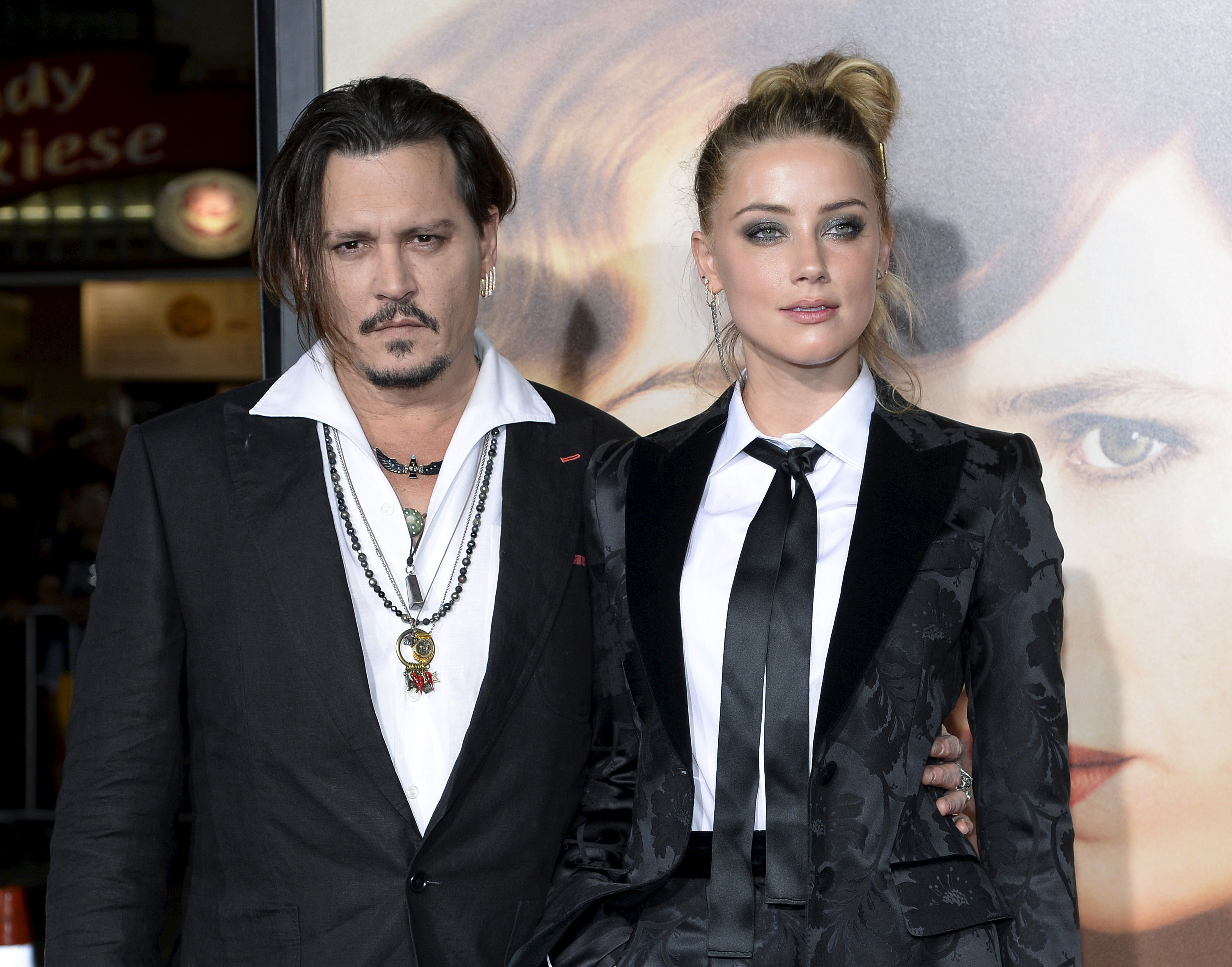 <strong>Johnny and Amber in November 2015&nbsp;</strong>