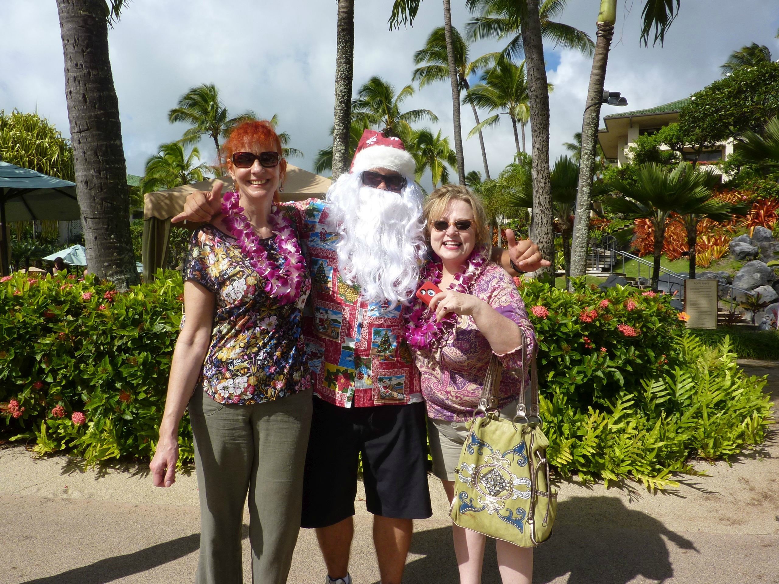 Rebecca (left) pictured with Santa in Hawaii.&nbsp;