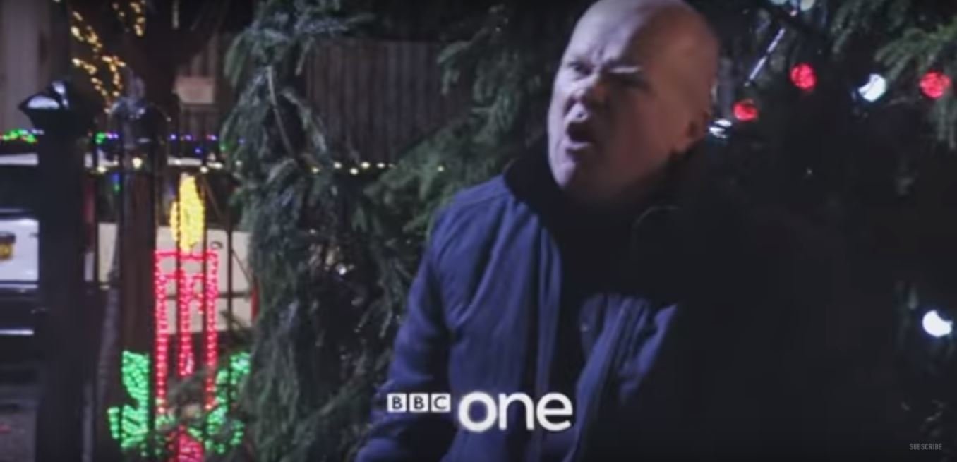 <strong>Max Branning goes head-to-head with Phil Mitchell</strong>