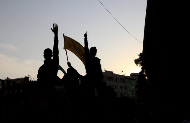 ANADOLU AGENCY VIA GETTY IMAGES Unruhen in Teheran.