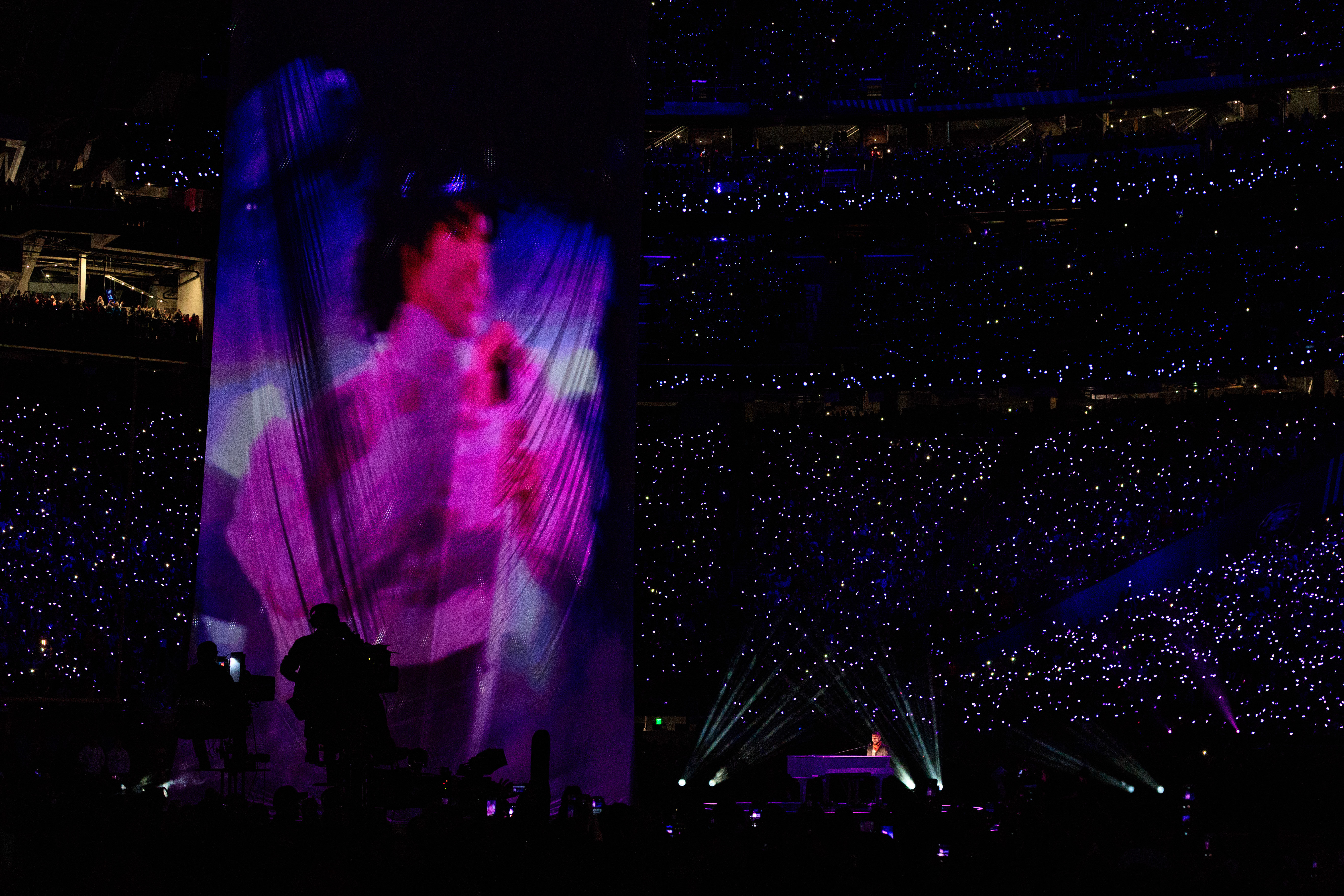 <strong>The tribute featured a projection, not a hologram</strong>