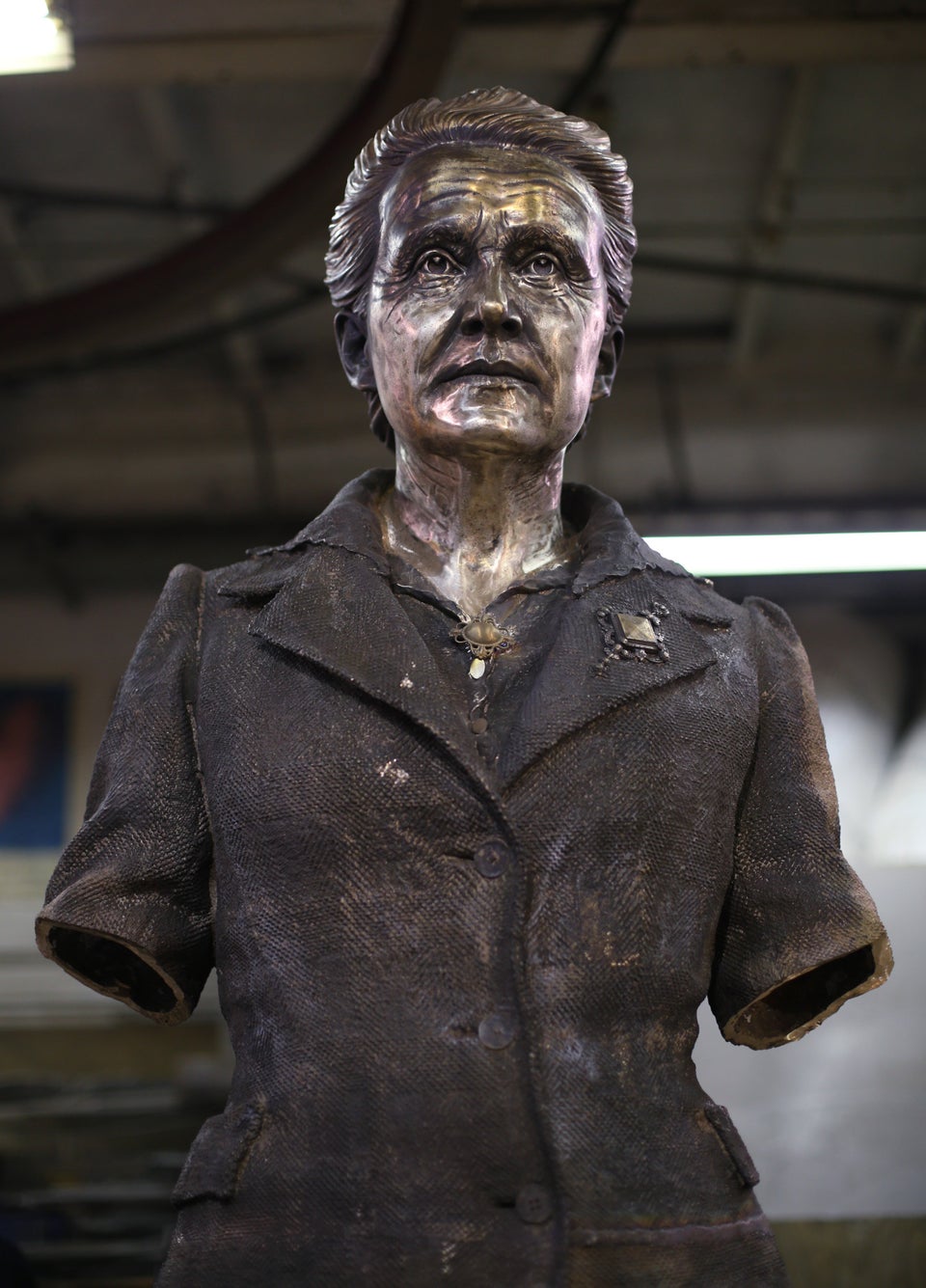 The statue before the finishing touches have been added by artist Gillian Wearing