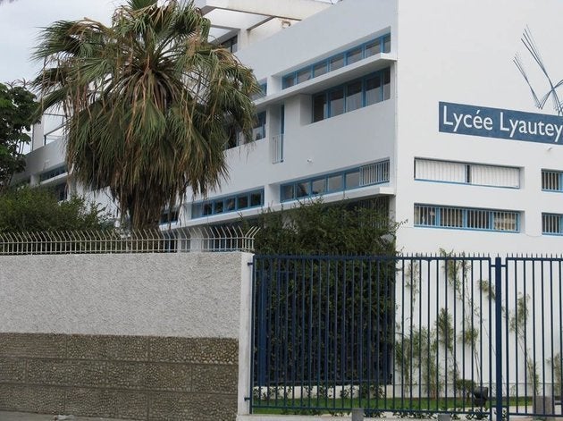 Mardi après-midi à Casablanca. Le soleil est haut dans le ciel. Sur le boulevard du Lido, les oiseaux retentissent et les klaxons chantent. Je monte dans un taxi, sac à dos sur les épaules, lunettes de soleil sur le nez. Continuez la lecture de ce blog sur le HuffPost Maroc.