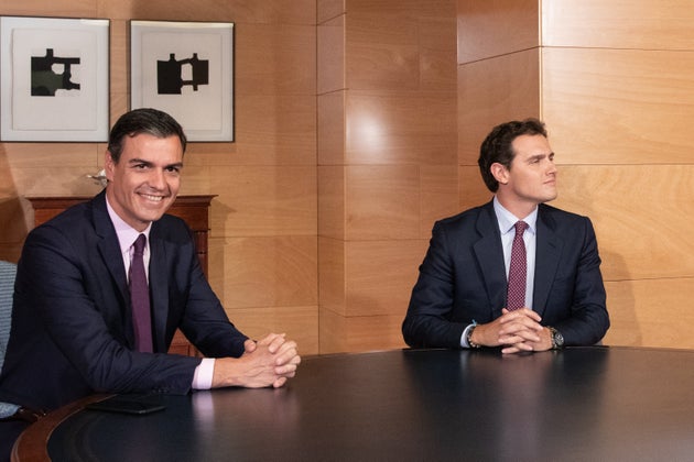El presidente, Pedro Sánchez, y el líder de Ciudadanos, Albert Rivera.