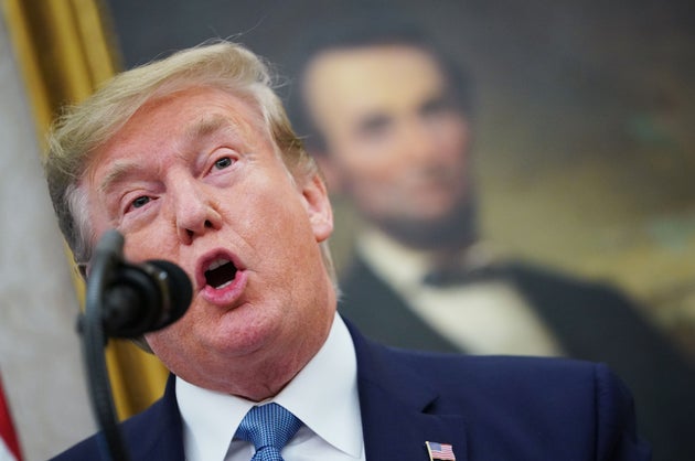 Trump ordena a las empresas estadounidenses salir de China