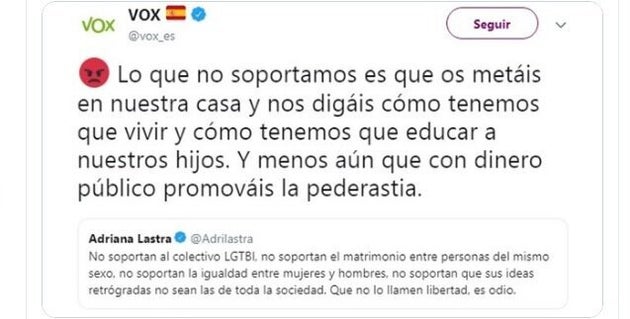 Captura de uno de los mensajes a Adriana Lastra