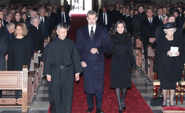 Los reyes en el entierro de