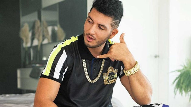 Omar Montes en su videoclip 'Alocao'.
