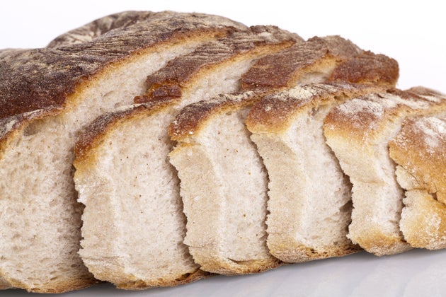 Pues todos con el pan pan.