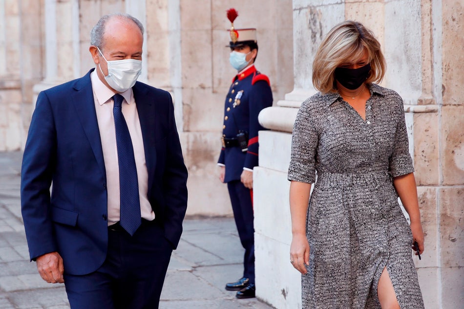El ministro de Justicia Juan Carlos Campo a su llegada al Homenaje de Estado.