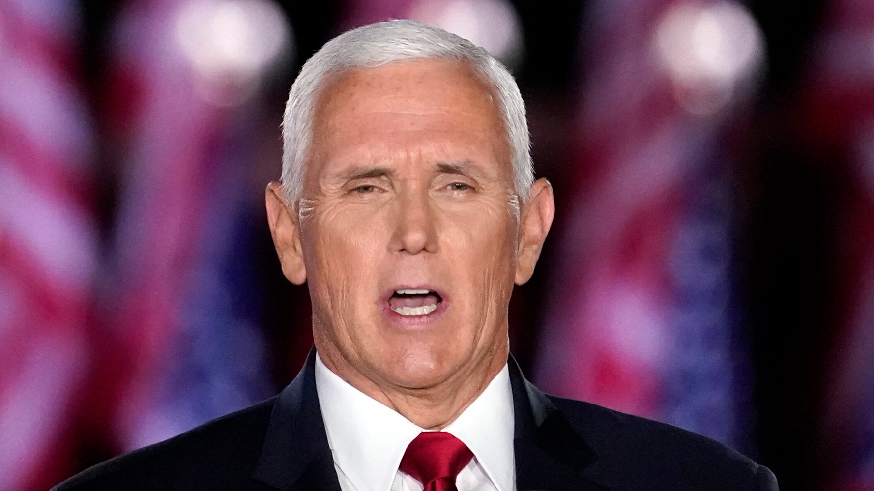 People Can’t Get Over Pence’s Latest 'Ridiculous' Praise Of Trump - 2020 election People Can’t Get Over Pence’s Latest 'Ridiculous' Praise Of Trump