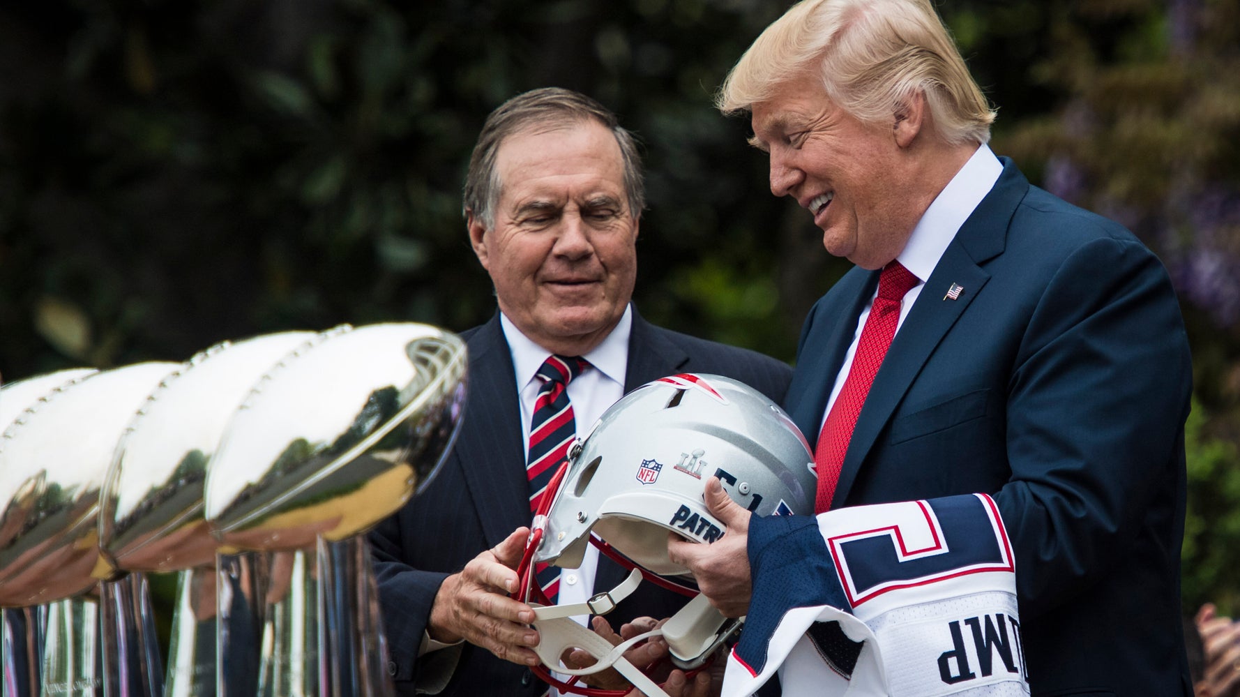 Donald Trump To Award Bill Belichick The Medal Of Freedom: Reports - Donald Trump To Award Bill Belichick The Medal Of Freedom: Reports