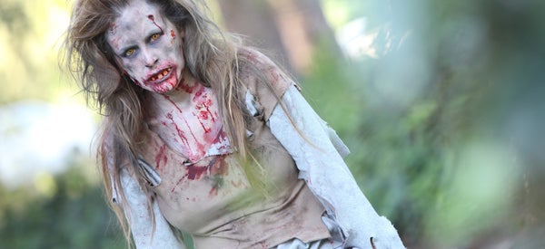 WATCH: Woman Plays VR Zombie Game And Seriously Freaks Out