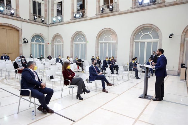 El líder de Vox en Cataluña, Ignacio Garriga, este viernes en el Parlament catalán.