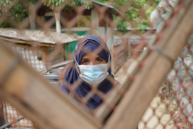 Fatima (nombre ficticio) es una de las voluntarias Rohingya que apoya a MSF.