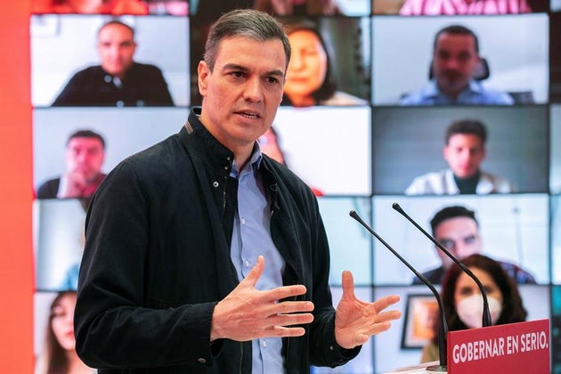 Pedro Sánchez, en un acto con Ángel Gabilondo.