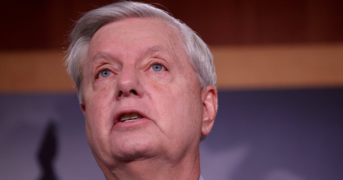 Lindsey Graham Roasted After Saying Systemic Racism Doesn't Exist 1 Lindsey Graham Roasted After Saying Systemic Racism Doesn't Exist