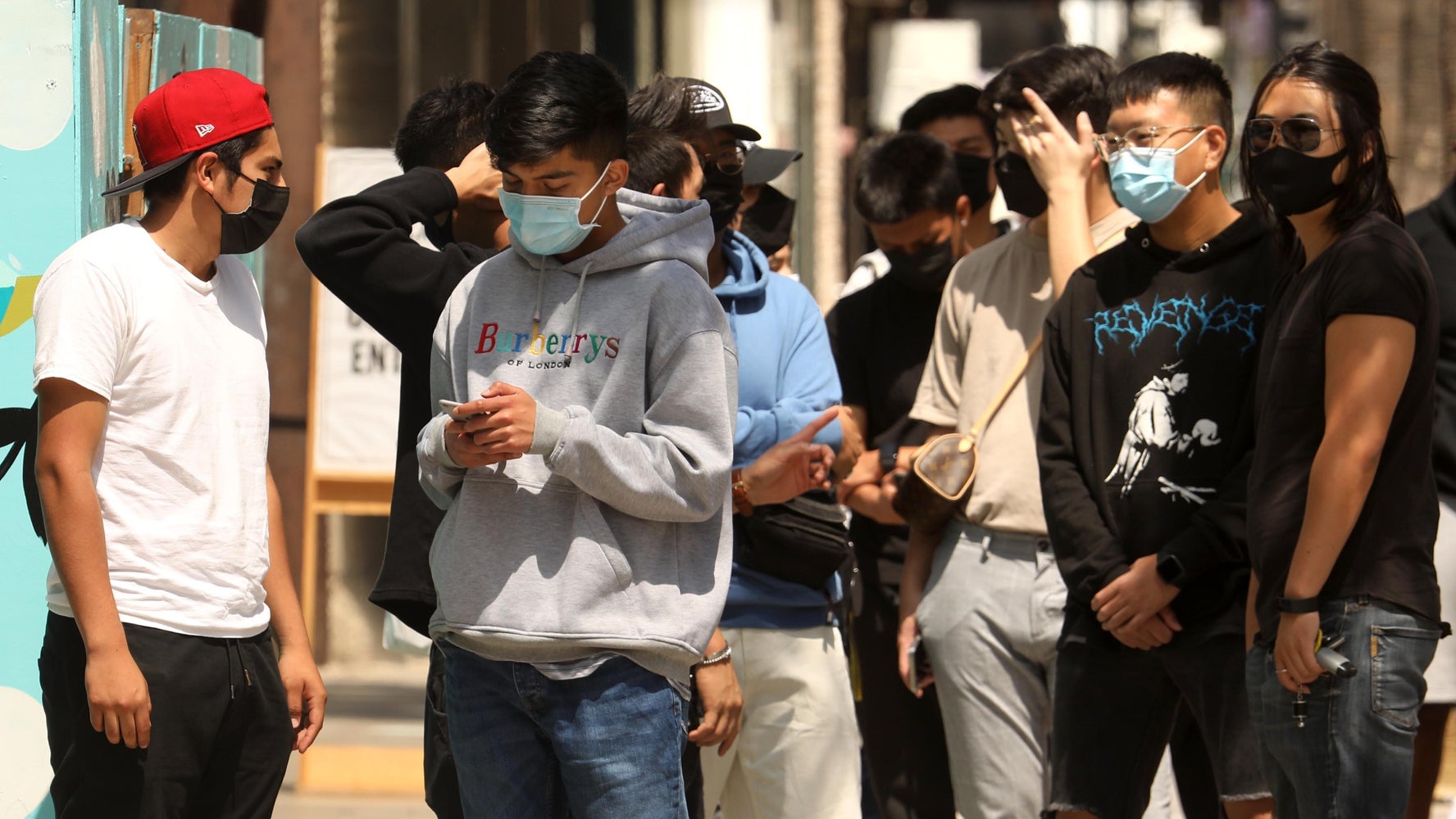 California To Keep Mask Mandate For Another Month - California To Keep Mask Mandate For Another Month