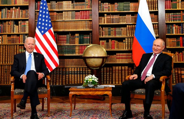 Momento para los medios de la reunión Biden-Putin