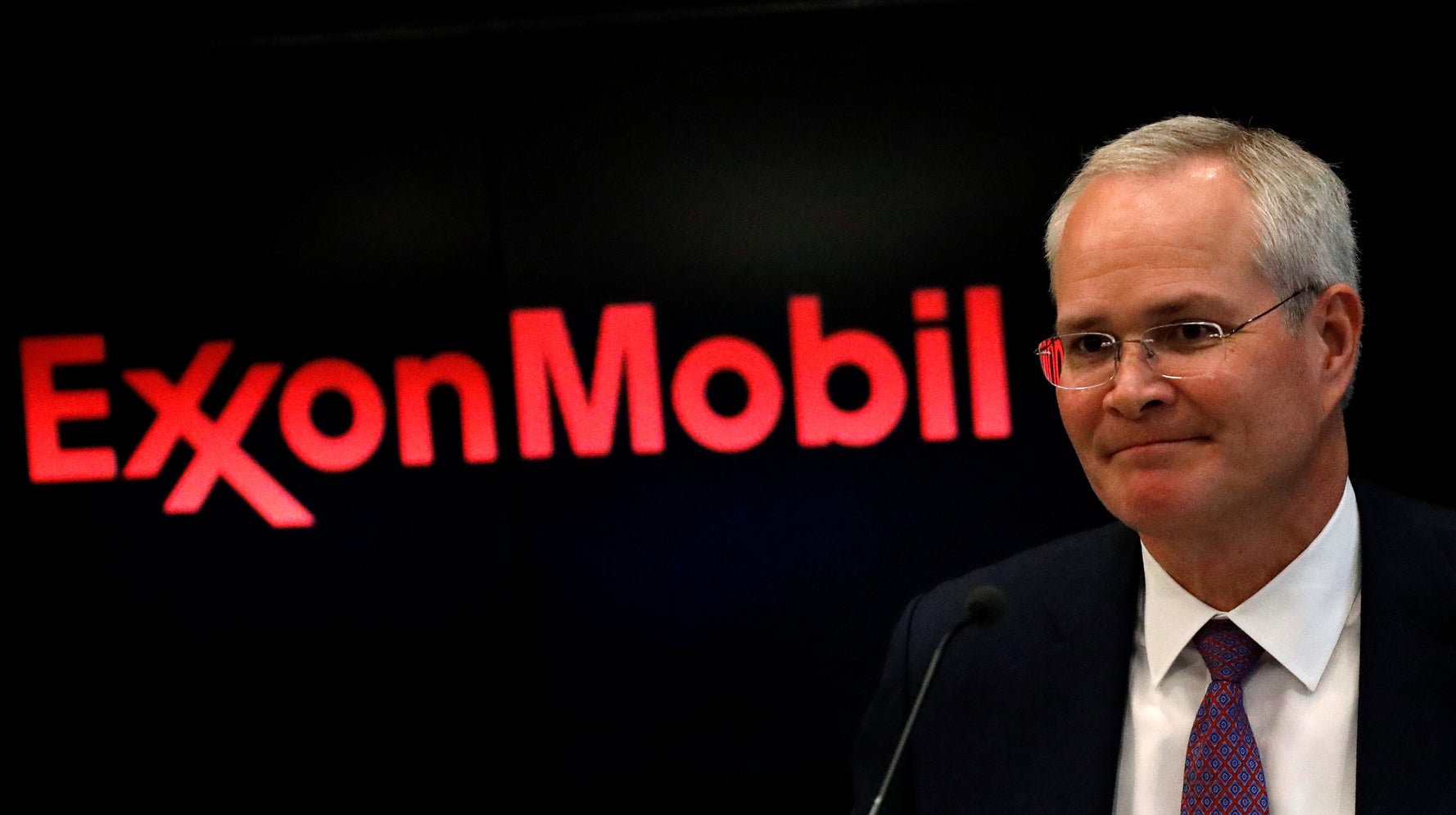 Exxon Lobbyists Paid The 6 Democrats Named In Sting Video Nearly $333,000 1 Exxon Lobbyists Paid The 6 Democrats Named In Sting Video Nearly $333,000