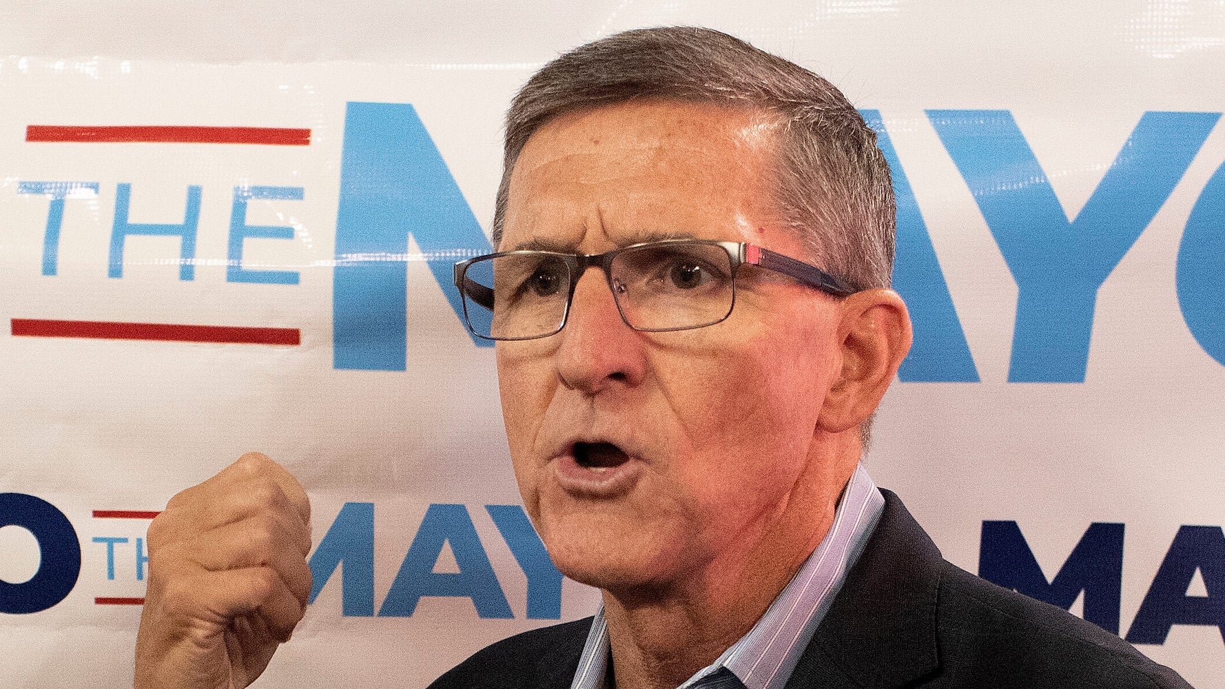 Michael Flynn Boasts Maybe He'll 'Find Somebody In Washington' With His New AR-15 - AR-15 Michael Flynn Boasts Maybe He'll 'Find Somebody In Washington' With His New AR-15