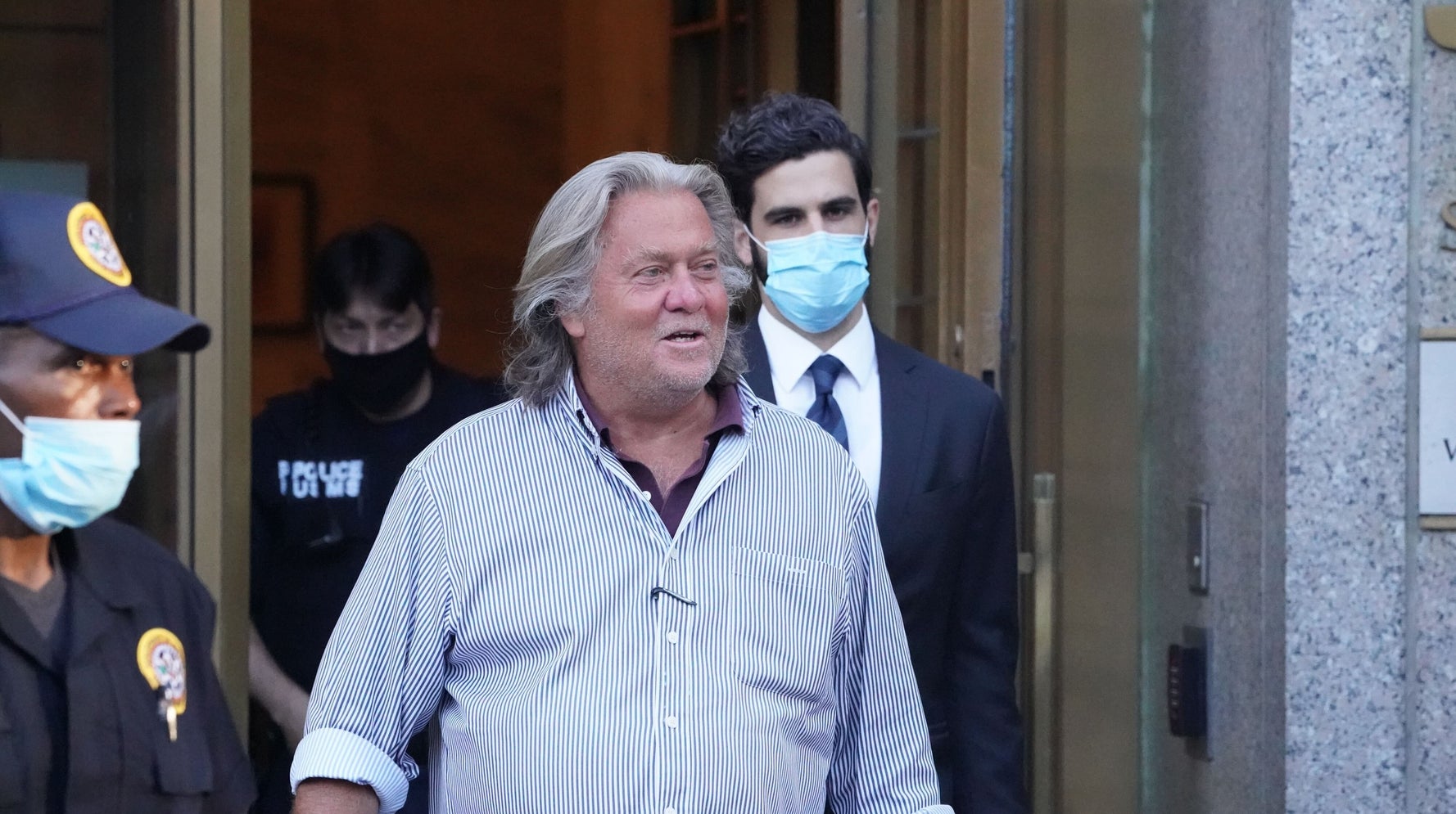 House Votes To Hold Steve Bannon In Contempt Of Congress 1 House Votes To Hold Steve Bannon In Contempt Of Congress