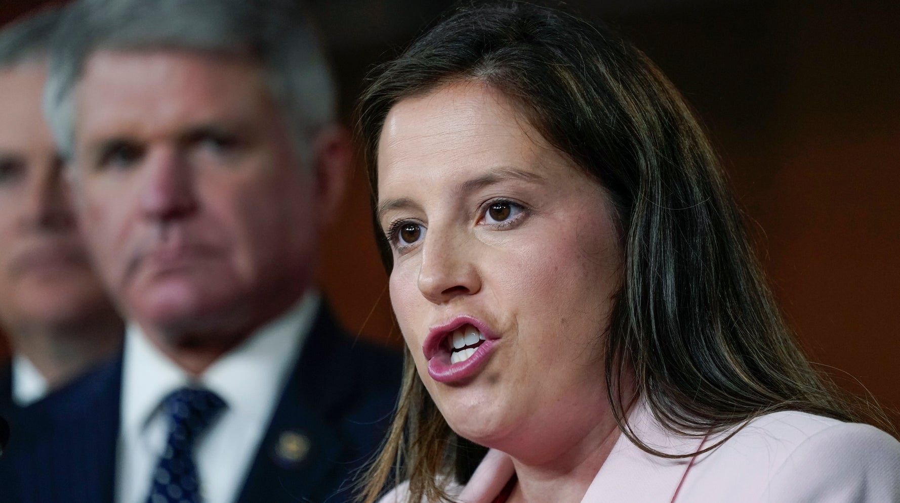 Elise Stefanik Denies Promoting 'Great Replacement,' But Amps Up Rhetoric Anyway - Breaking News Elise Stefanik Denies Promoting 'Great Replacement,' But Amps Up Rhetoric Anyway