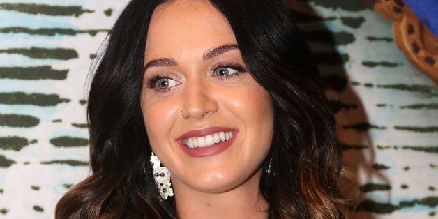 Katy Perry Steals The Show Backstage At 'Finding Neverland'
