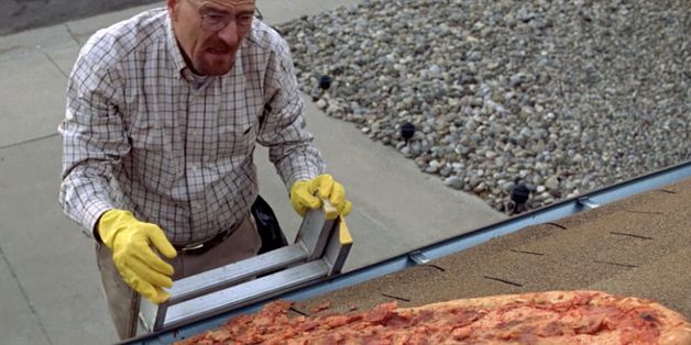 'Breaking Bad' Fans Still Tossing Pizzas On Walter White's Roof