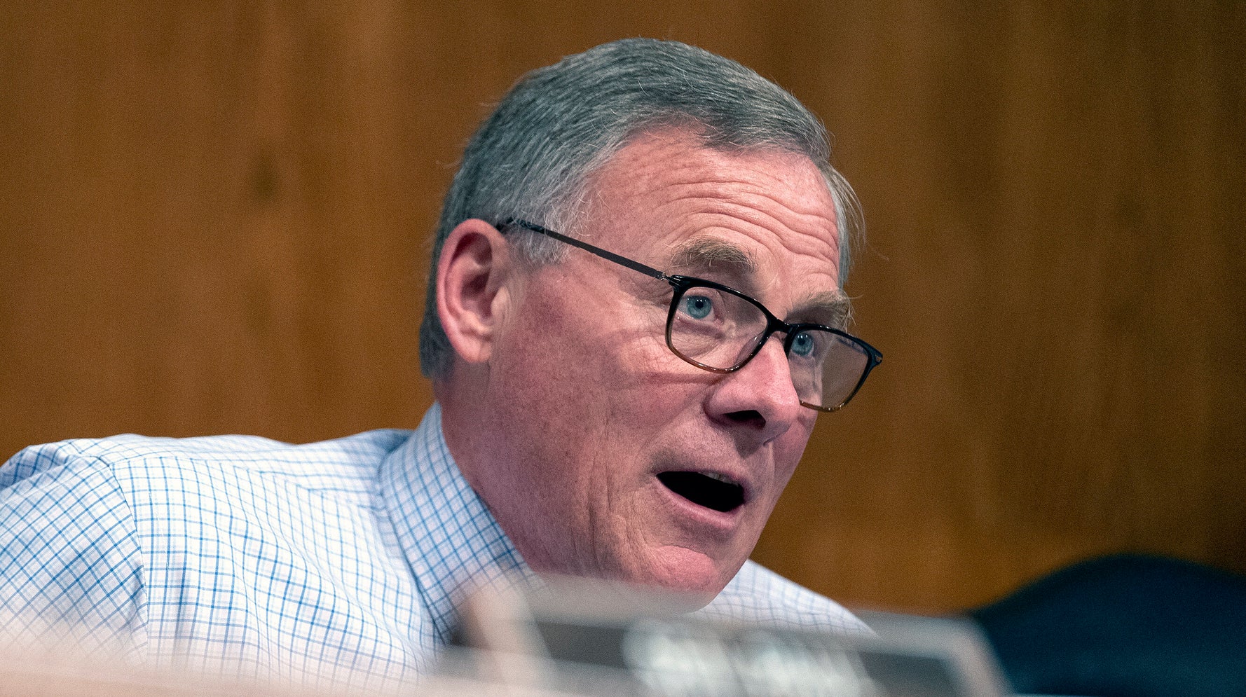 'Theater': Senate Republicans Tune Out Jan. 6 Hearings - Breaking News 'Theater': Senate Republicans Tune Out Jan. 6 Hearings