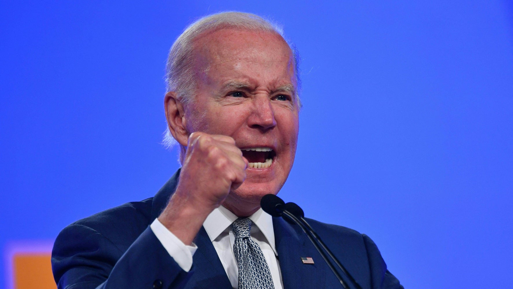 Biden Says He’s Proud Of Apple Store Workers Who Unionized - apple Biden Says He’s Proud Of Apple Store Workers Who Unionized