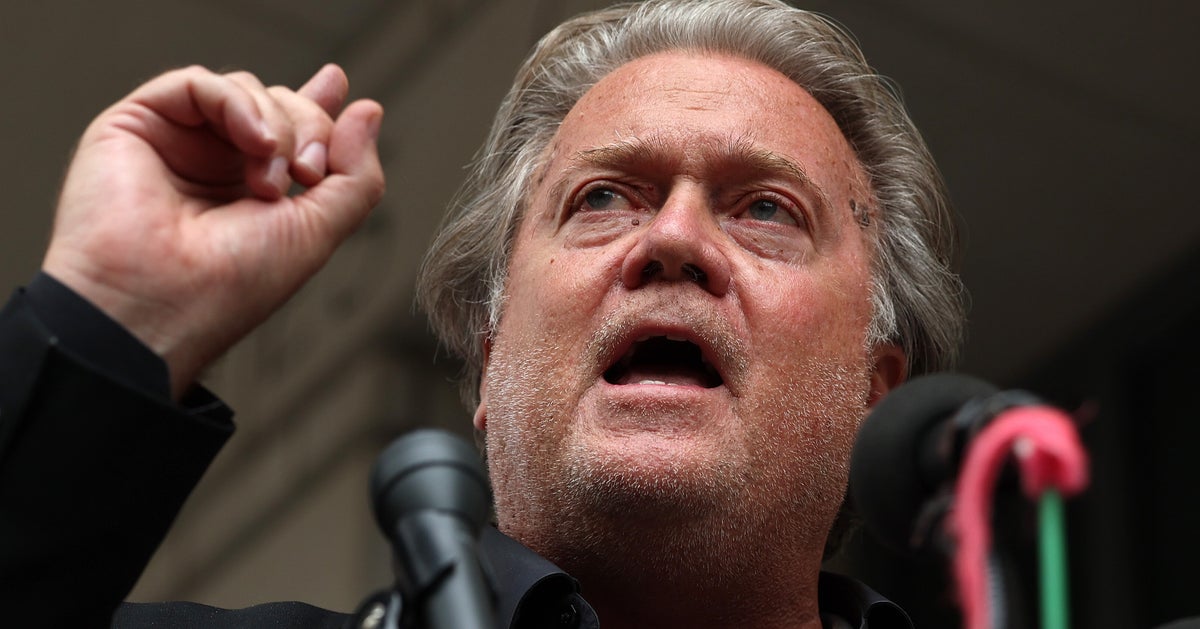 Steve Bannon Turns Himself In To New York Authorities Steve Bannon Turns Himself In To New York Authorities