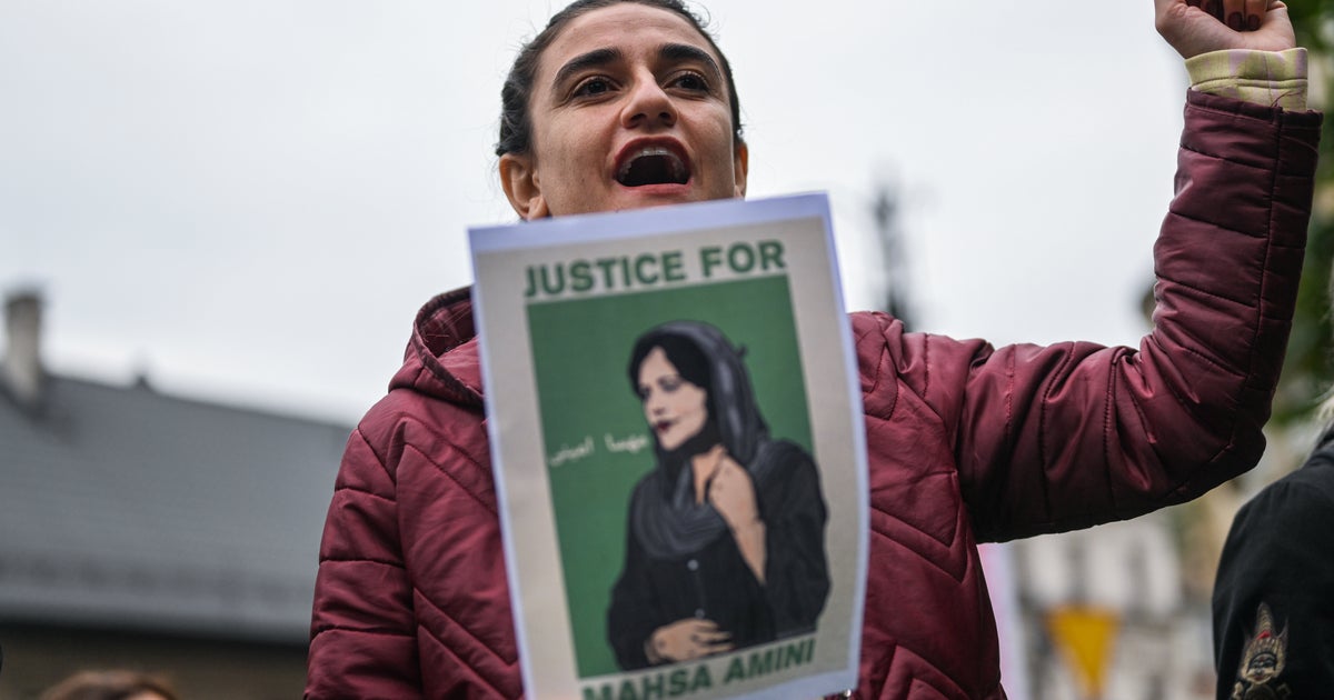 On TikTok, Mahsa Amini's Death Has Sparked A Powerful Protest - Breaking News On TikTok, Mahsa Amini's Death Has Sparked A Powerful Protest