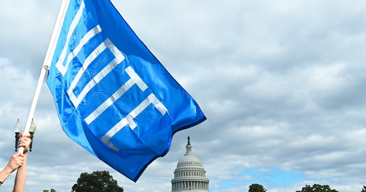 Abortion Rights Protesters Turn Out Ahead Of ‘Roevember’ Midterm Elections Abortion Rights Protesters Turn Out Ahead Of ‘Roevember’ Midterm Elections