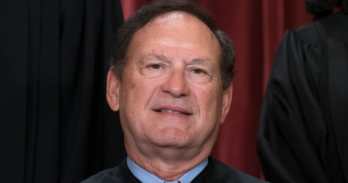 Samuel Alito Says Abortion Draft Leak Jeopardized Lives Of Anti-Roe Justices Samuel Alito Says Abortion Draft Leak Jeopardized Lives Of Anti-Roe Justices