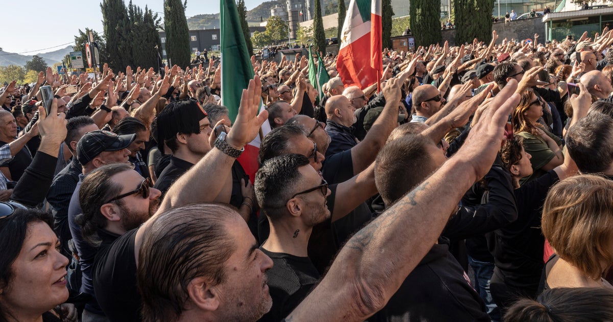 Thousands Of Neo-Fascists Pay Tribute To Mussolini At His Crypt Thousands Of Neo-Fascists Pay Tribute To Mussolini At His Crypt