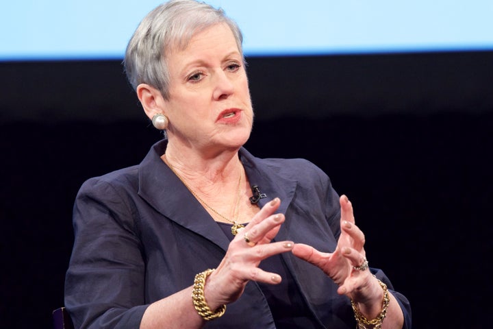 Maureen O'Connor, Former Ohio Supreme Court Chief, Slams GOP Gerrymandering read full article at worldnews365.me 5 Then-Chief Justice Maureen O'Connor serves as a guest panelist for the Courting Justice With Tavis Smiley forum on Dec. 8, 2016, in Cleveland.