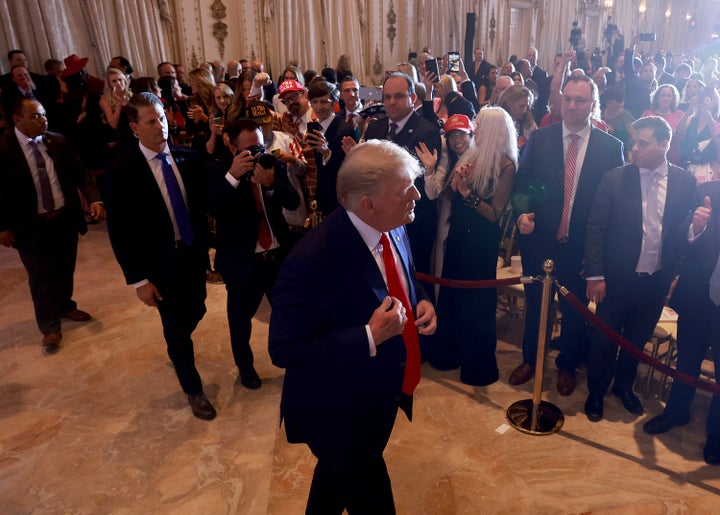 Trump May Be Coming Back To Facebook And Twitter read full article at worldnews365.me 5 Former President Donald Trump prepares to leave after speaking during an event at his Mar-a-Lago home on Nov. 15, 2022, in Palm Beach, Florida. Trump announced that he was seeking another term in office and officially launched his 2024 presidential campaign.
