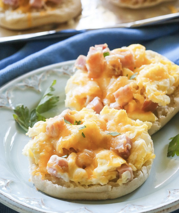 20 Delicious Meals To Make With English Muffins HuffPost
