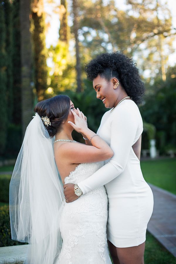33 Emotional Lgbt Wedding Photos That Will Leave You Weak In The Knees Huffpost