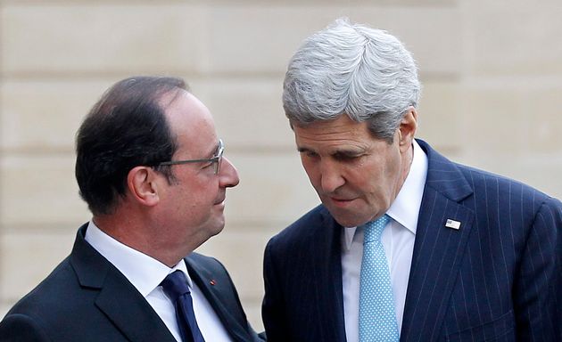 <span class='image-component__caption' itemprop="caption">French President François Hollande welcomes U.S. Secretary of State John Kerry in Paris on Nov. 17, 2015. Kerry will return to the city for the U.N. climate change conference on Nov. 30.</span>