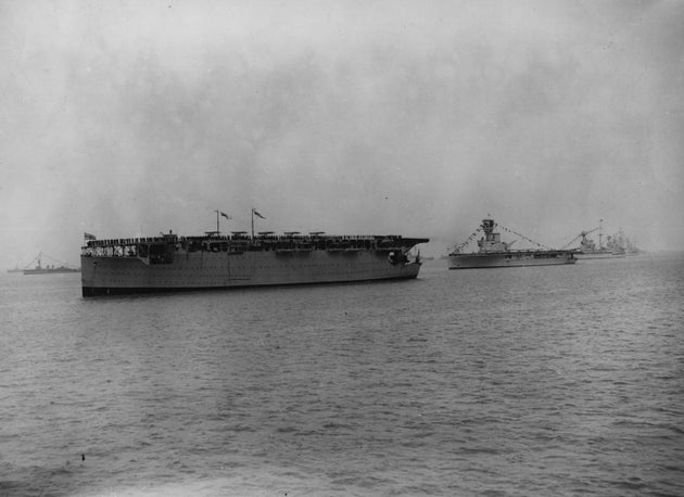 The HMS Hermes (R) pictured in 1924 next to the HMS Argus