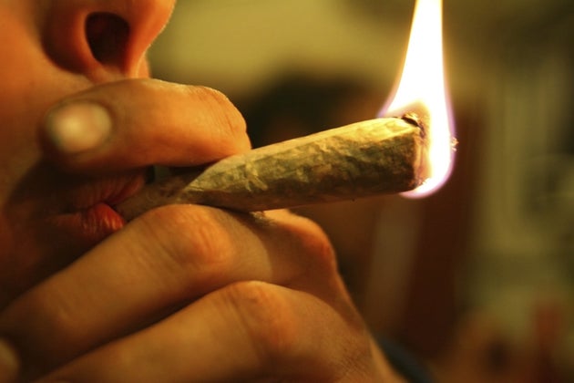 Top students more likely to smoke pot, drink alcohol, study says