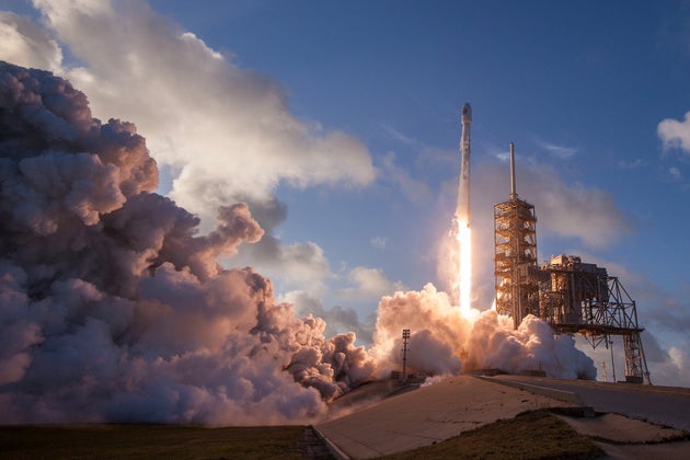Send Your Ashes Into Space Aboard SpaceX's Falcon 9 For $2500 Send Your Ashes Into Space Aboard SpaceX's Falcon 9 For $2500