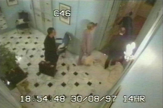 <strong>The couple leaving the hotel </strong>