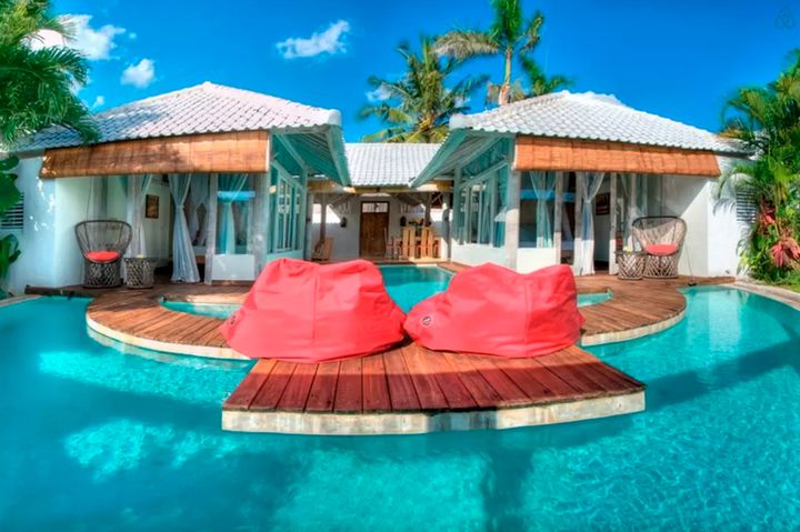 The 10 Best Airbnb Pools From Around The World | HuffPost