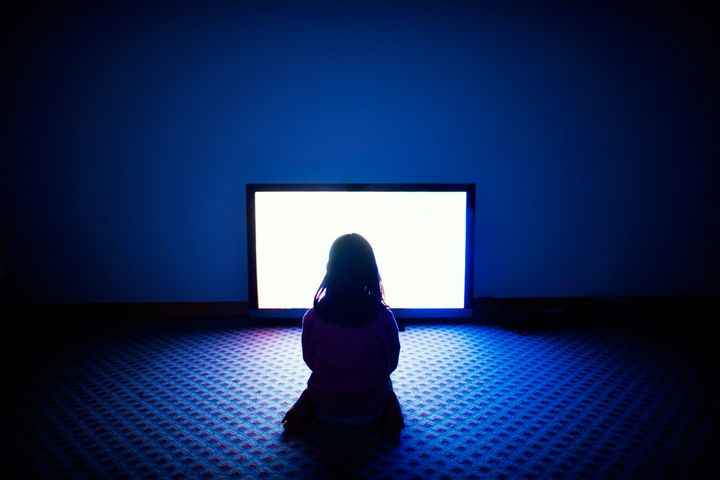 9 Ways Watching Tv Is Bad For Your Health Huffpost 
