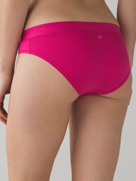 You Re Probably Wearing The Wrong Underwear While Working Out Huffpost